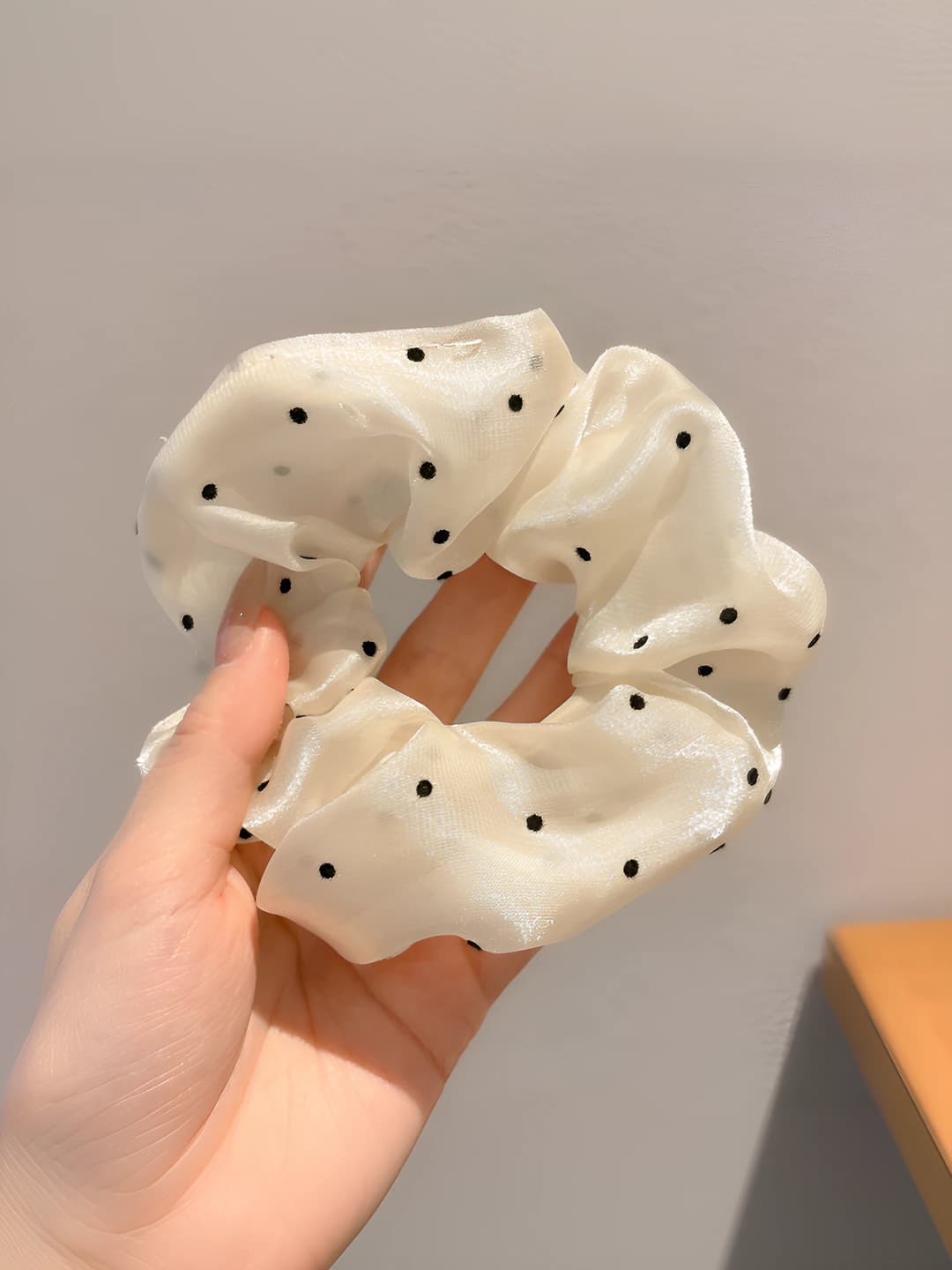 1# Off-white polka dot, 11 cm