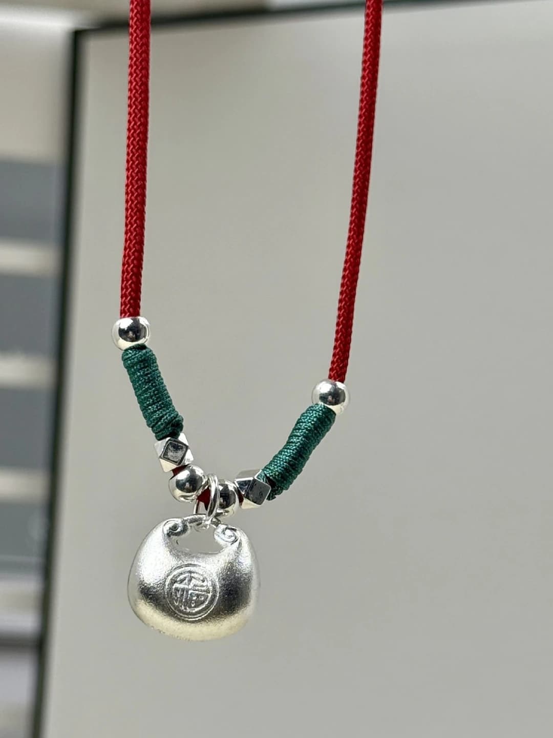 Red string