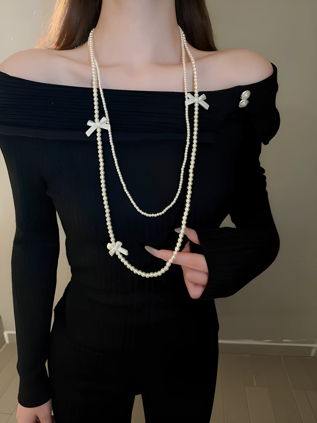 31# Necklace - Silver - White