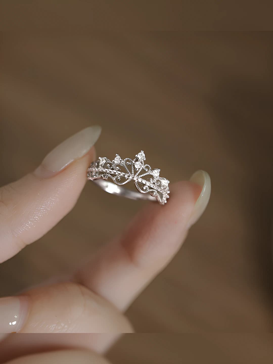 Women's crown rhinestone ring, lace pattern, openwork design, individual style
