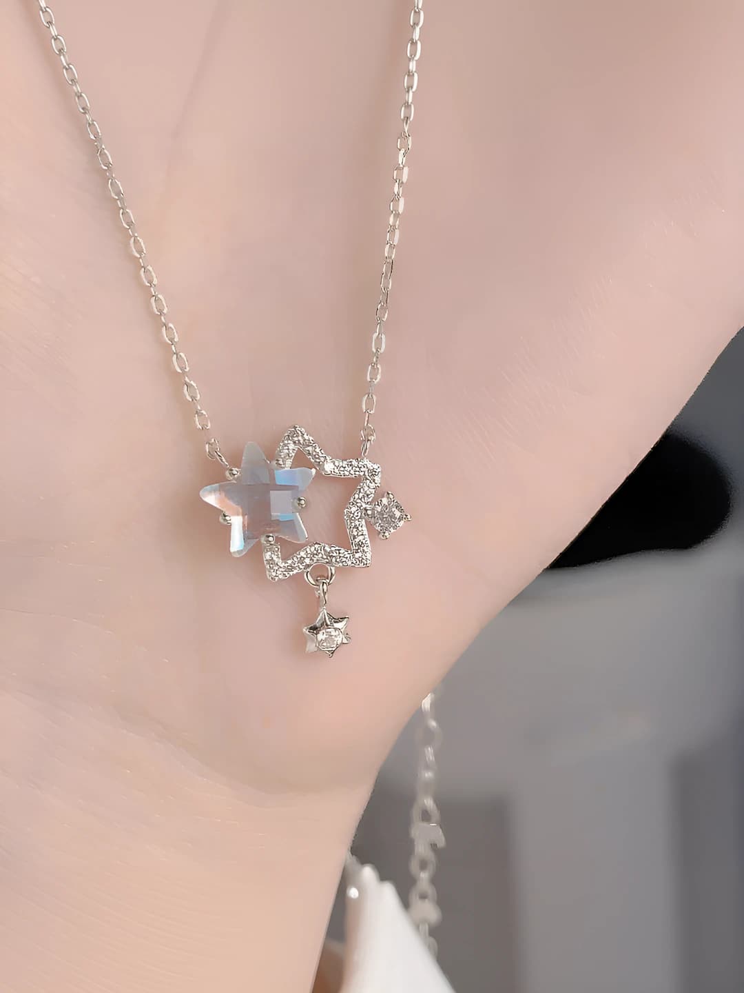 Twin star necklace