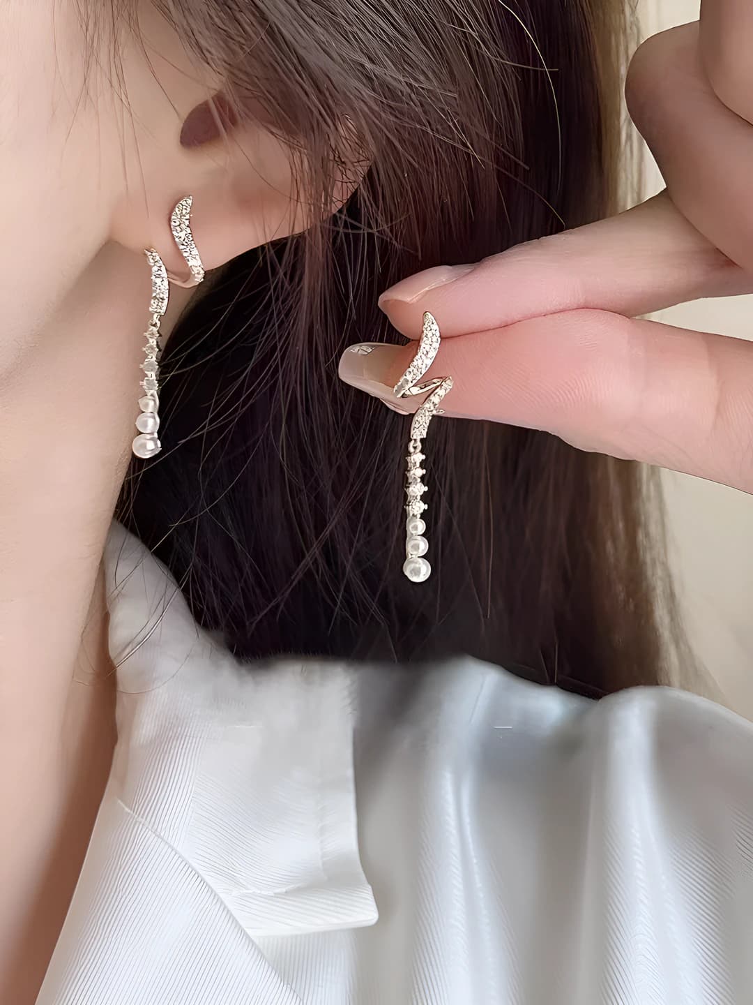 Spinning zircon tassel pearl studs