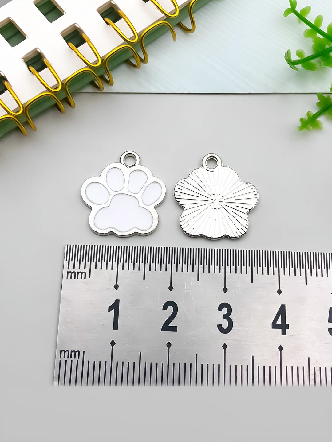 Коготь кошки 16.5x17.5mm-1.2g