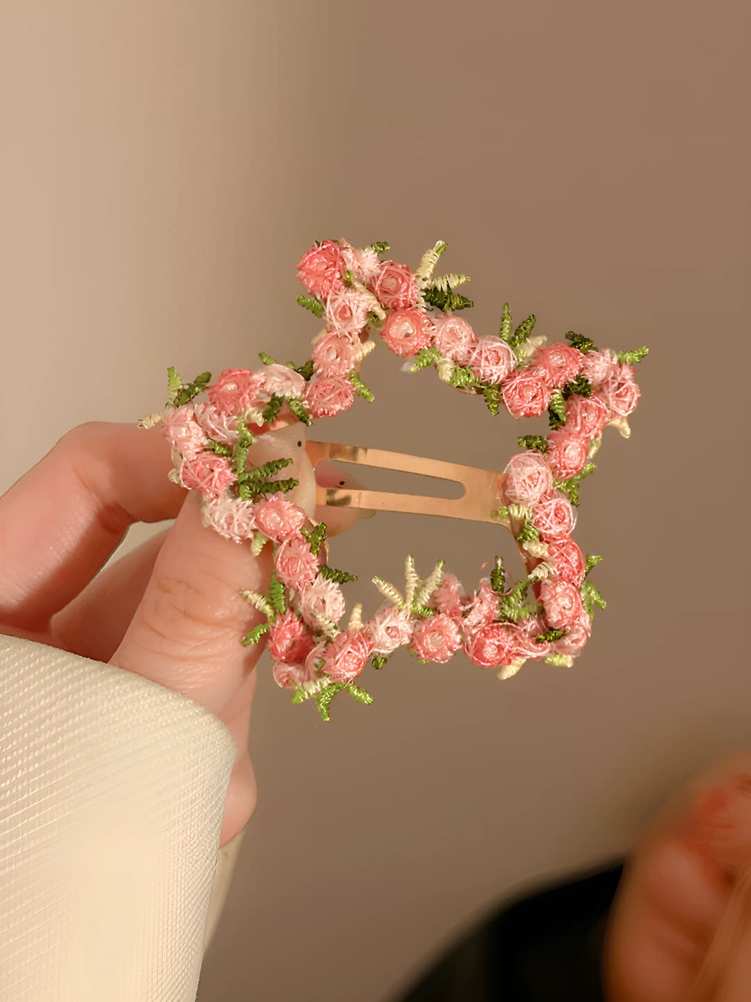 Floral, lace, star BB, 6 cm