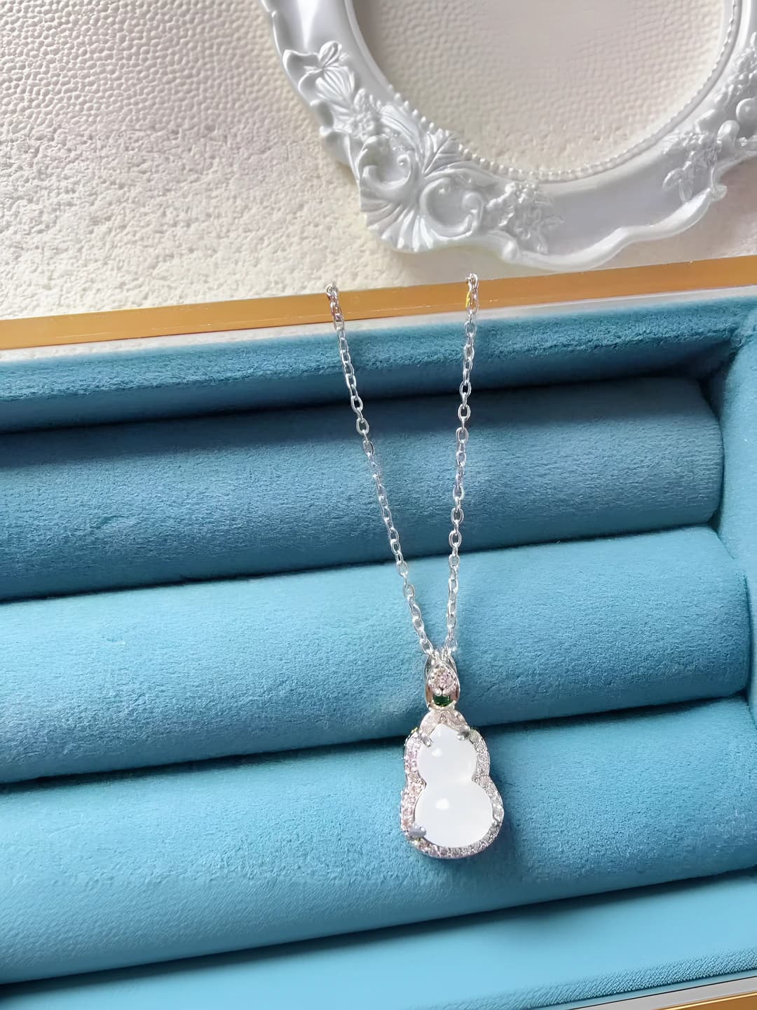 232 Small gourd pendant - Silver-white