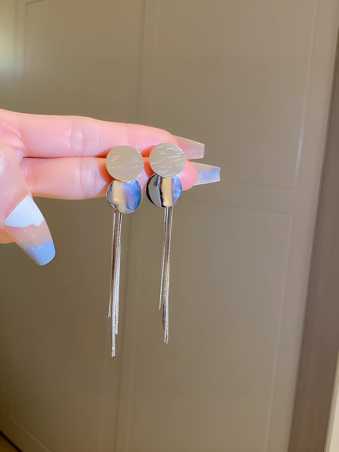Silver post - Silver sequin tassel earring