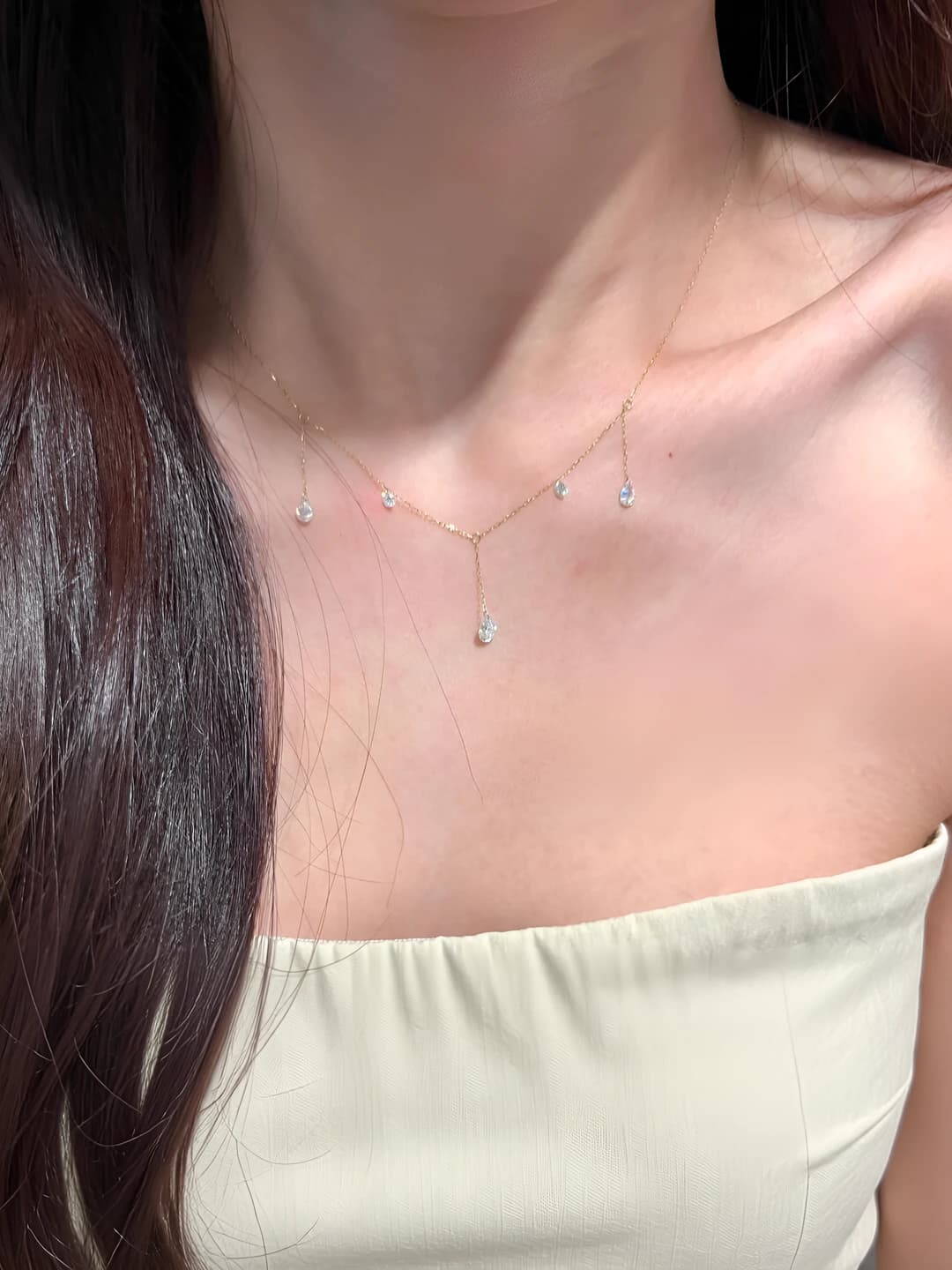 Women's natural style necklace with teardrop shape zircon and rhinestone pendant