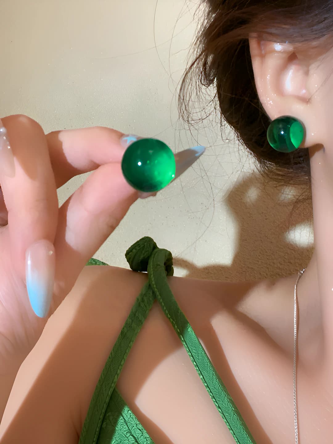 Серебряная игла - зелёный