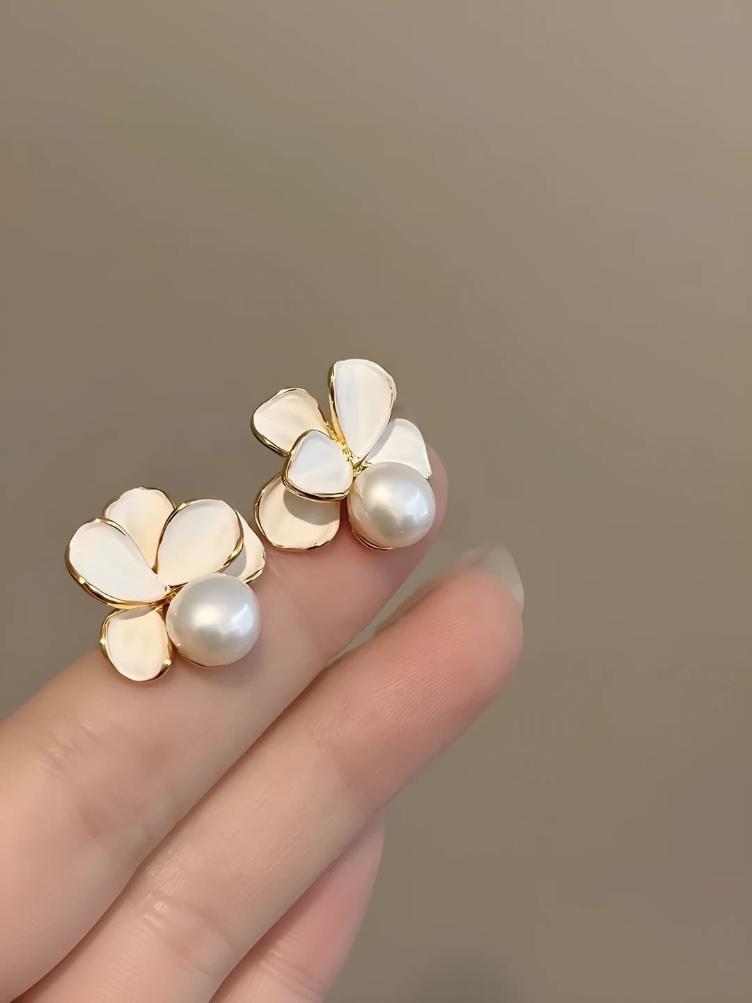 White floral pearl studs