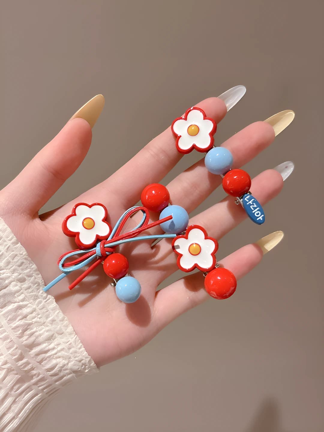 Red-blue flowers, 3 pcs