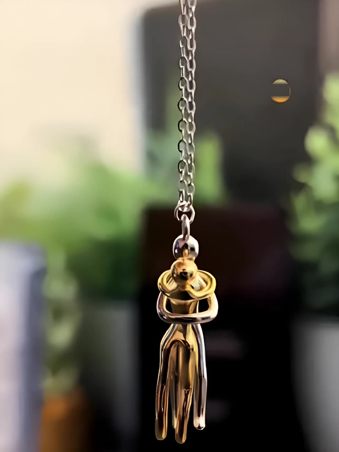 Women's couple-embrace pendant necklace, two-tone, alloy, cross chain, 41-50 cm