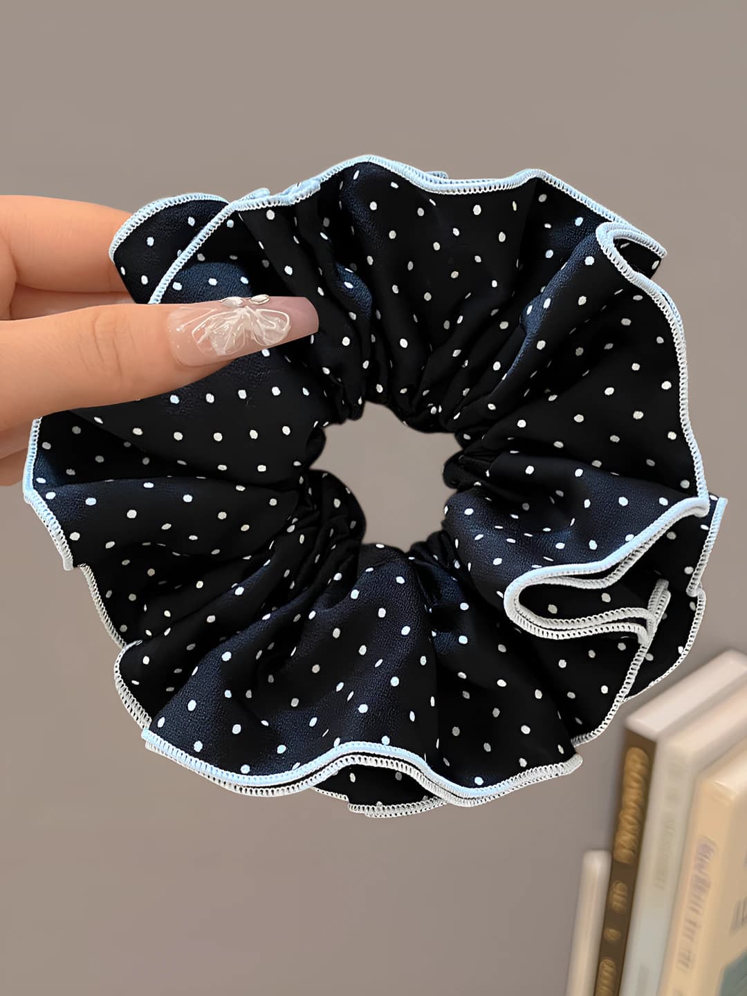 6# Black polka dot, 17 cm