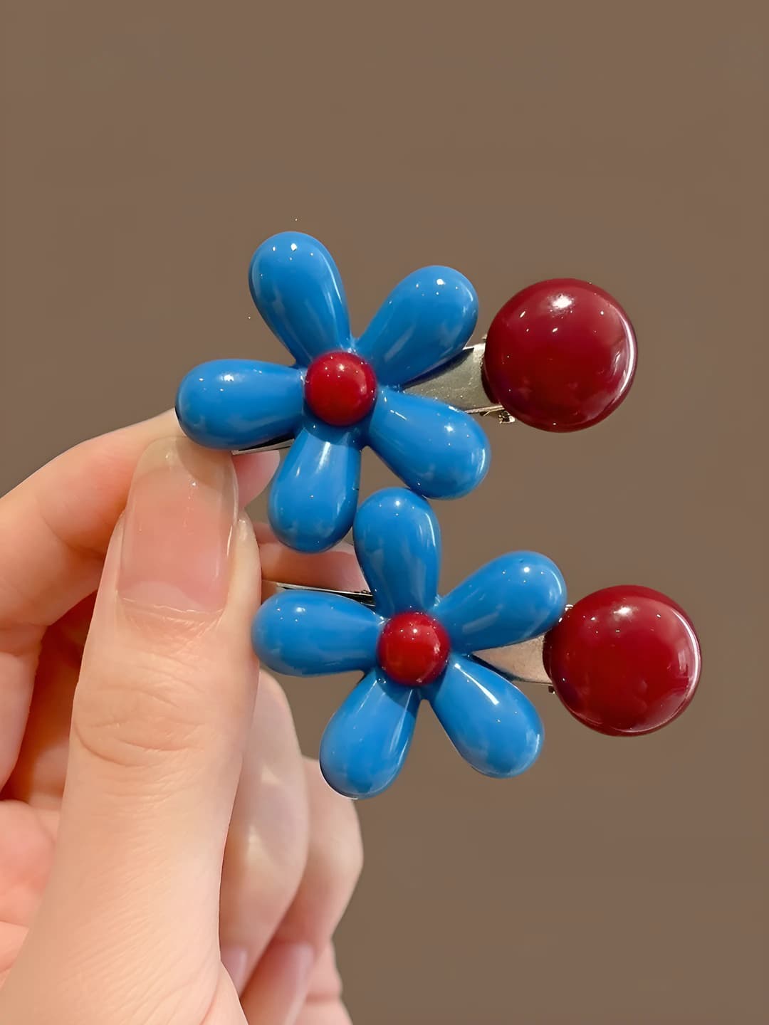 3# Bordo shar, ko'k gullar, 4.5 sm