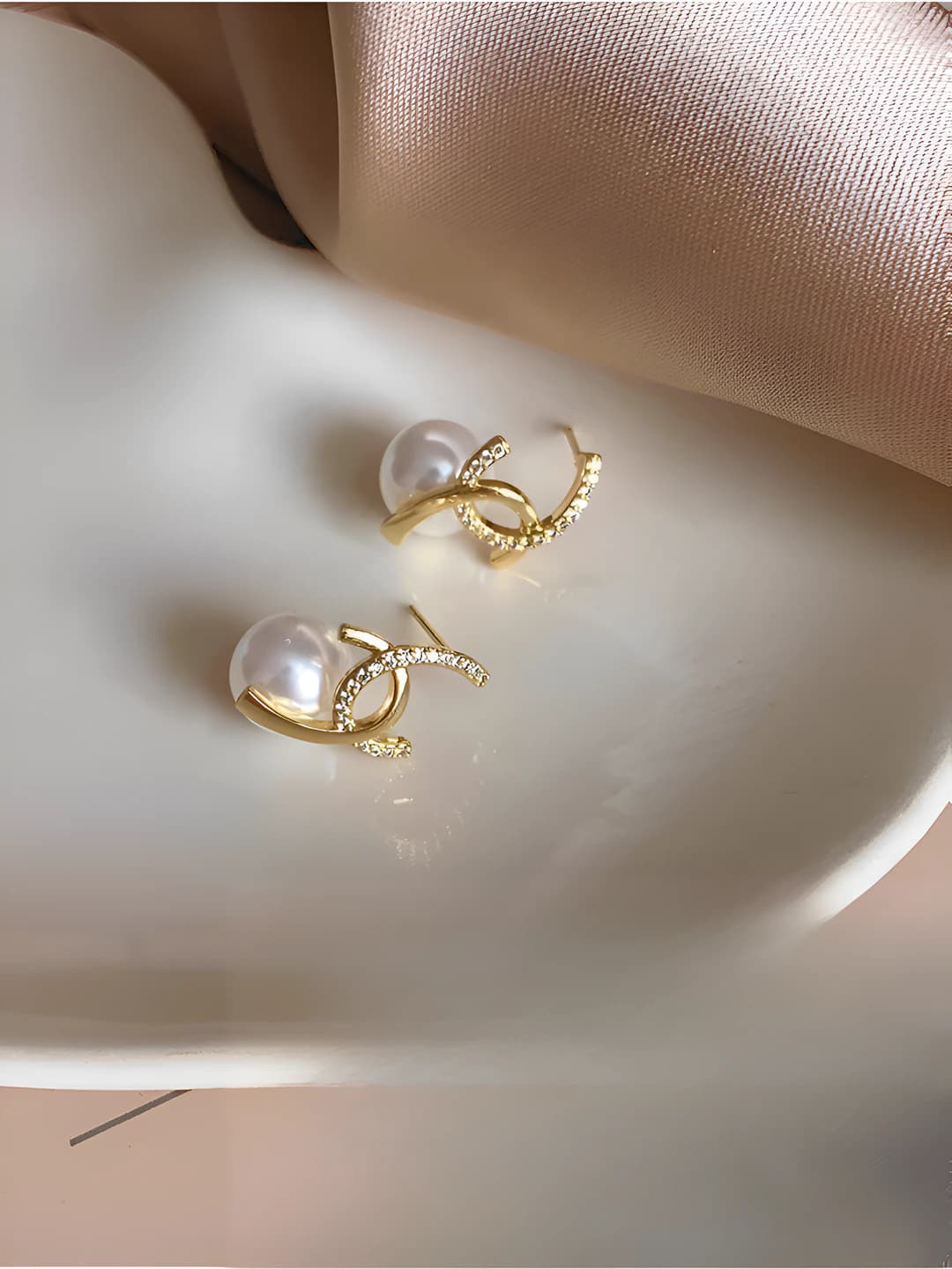 Pearl stud earrings