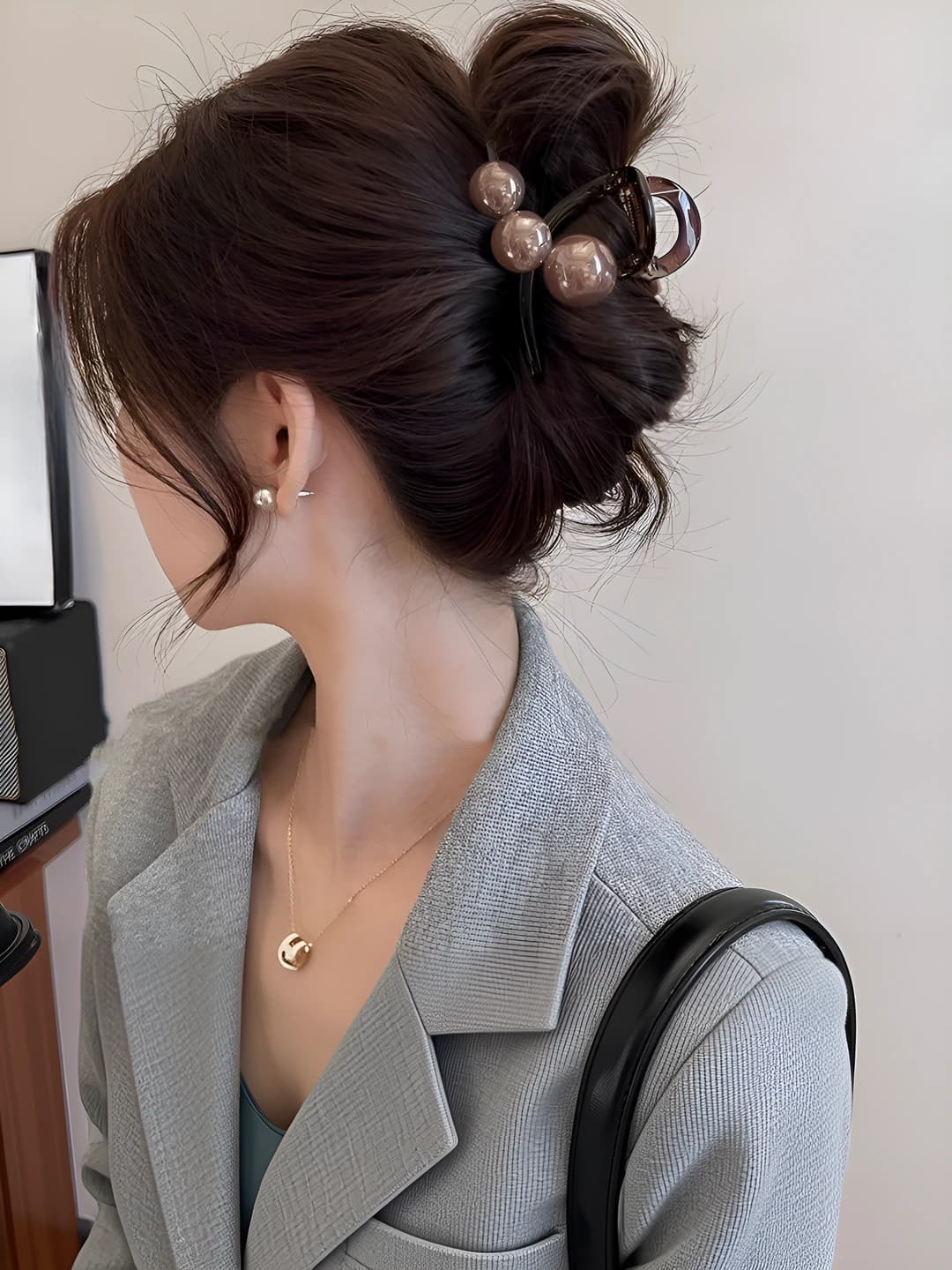 Three pearl clip coffee-8 cm