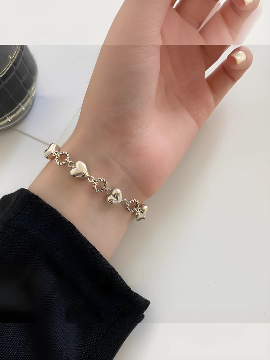 Women's Korean style retro heart-shaped bracelet, vintage design