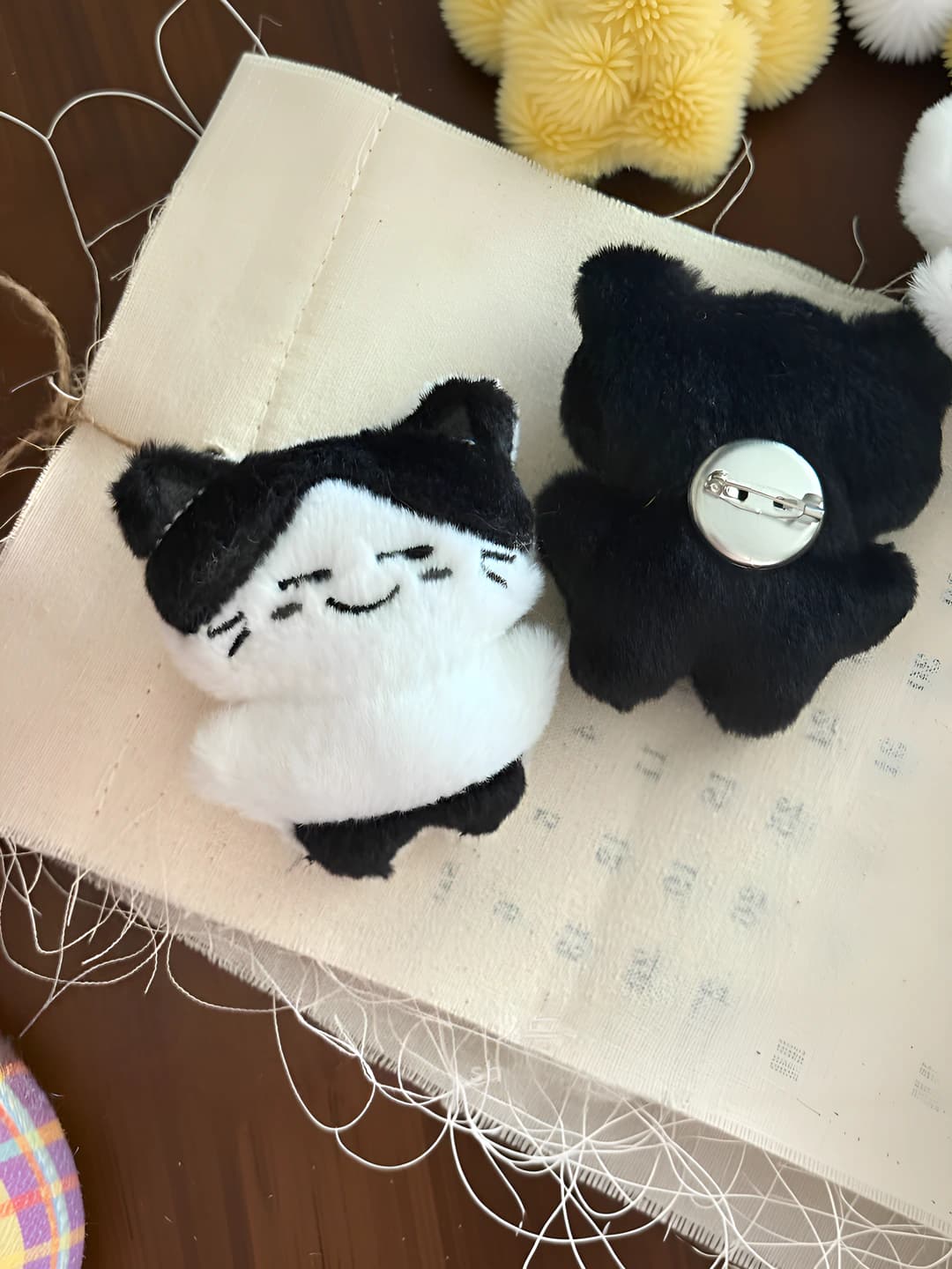 Black-white (back open)