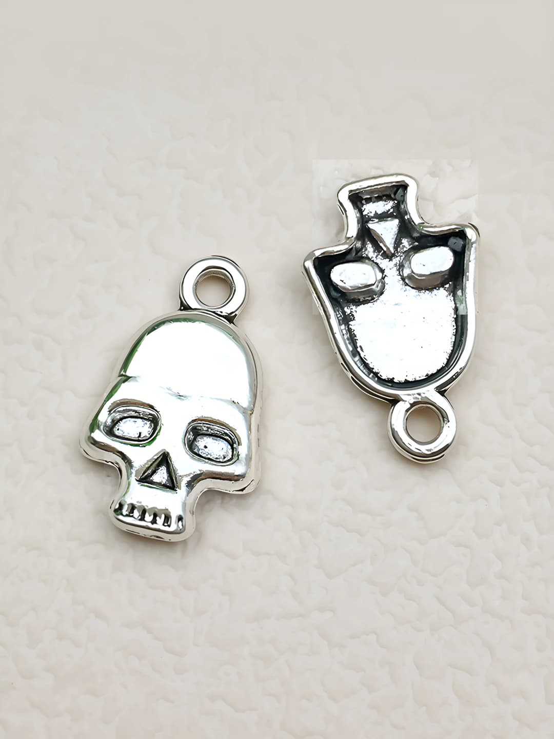 1 pc Skull 12x18mm-0.9g-10876
