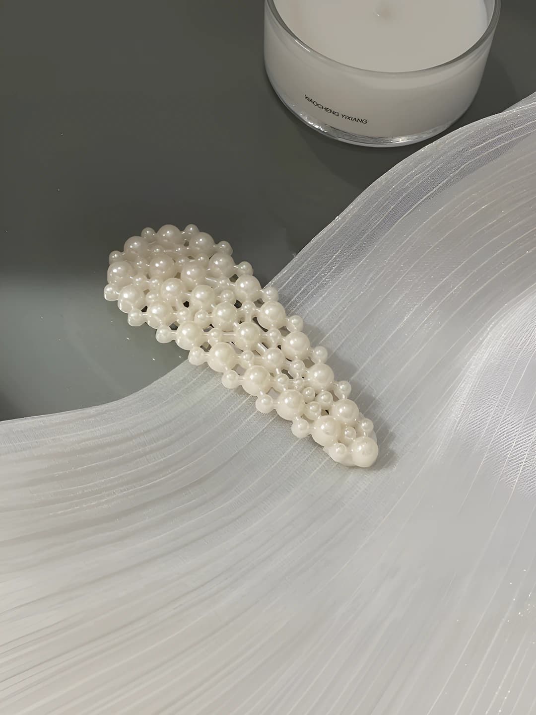 75# Large small pearl teardrop clip