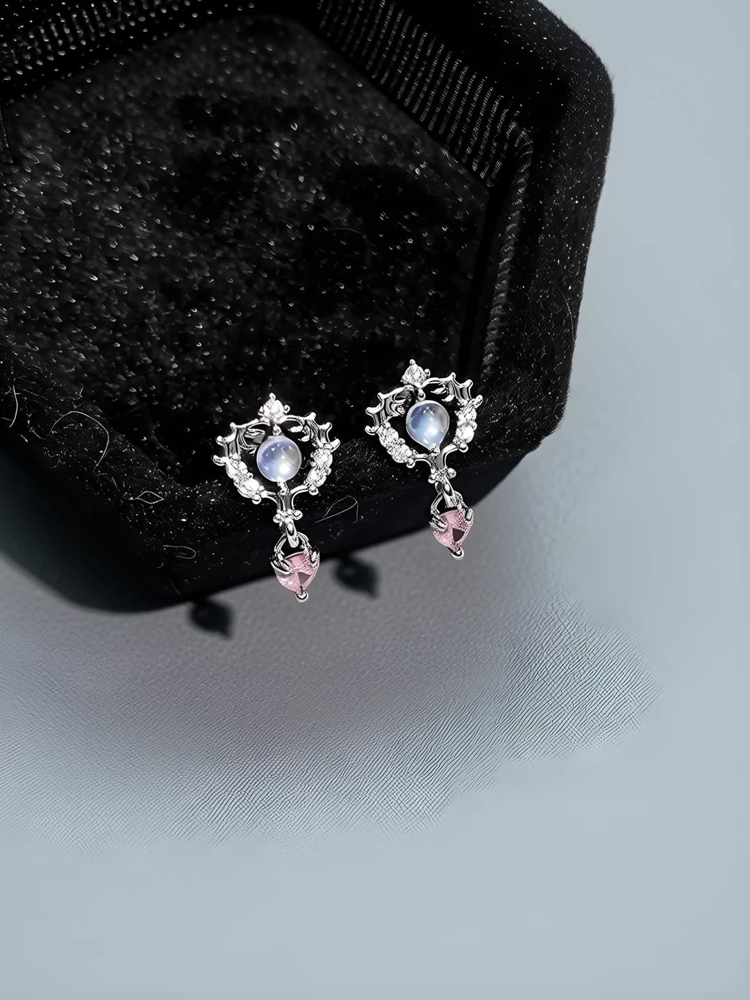 Женские серьги-подвески из титановой стали 316L с лунным камнем и розовым цирконием