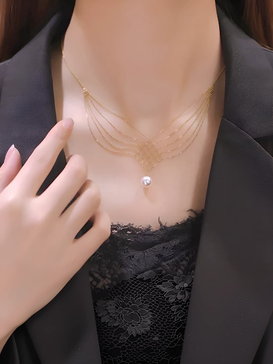 Women's multi-layer chain collar necklace with pearl drop: geometric design, alloy, retro style