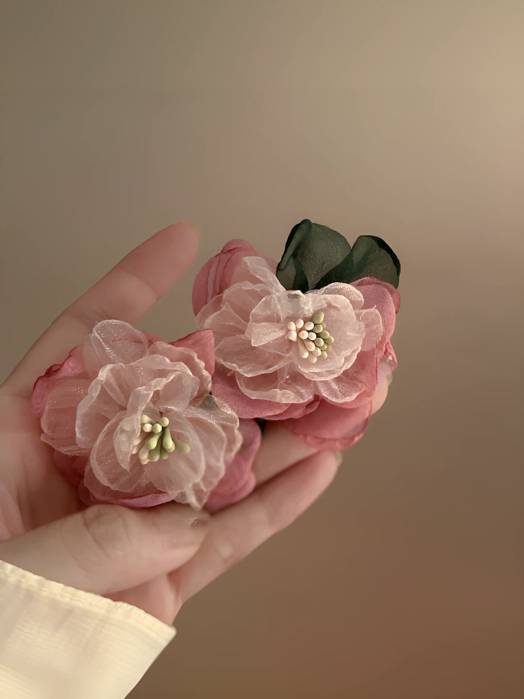 28# Silver pin - Pink - Green