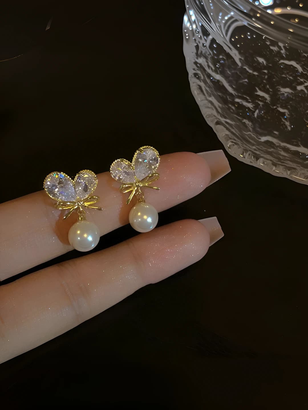 Серьги с сердцем и бантом