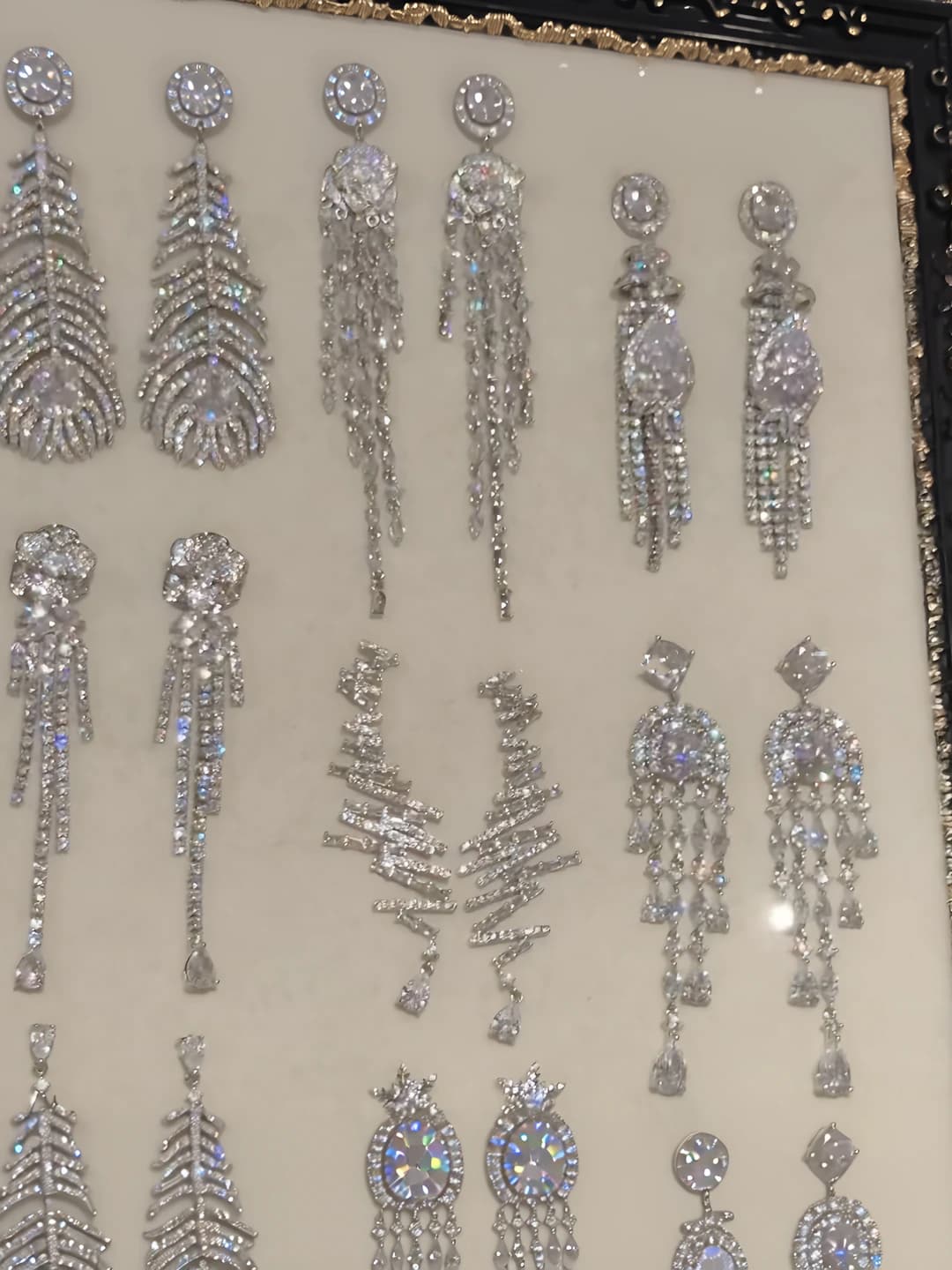 Women's zircon feather/flower chandelier earrings: 3A zircon, steel, flower and feather design, light luxury style