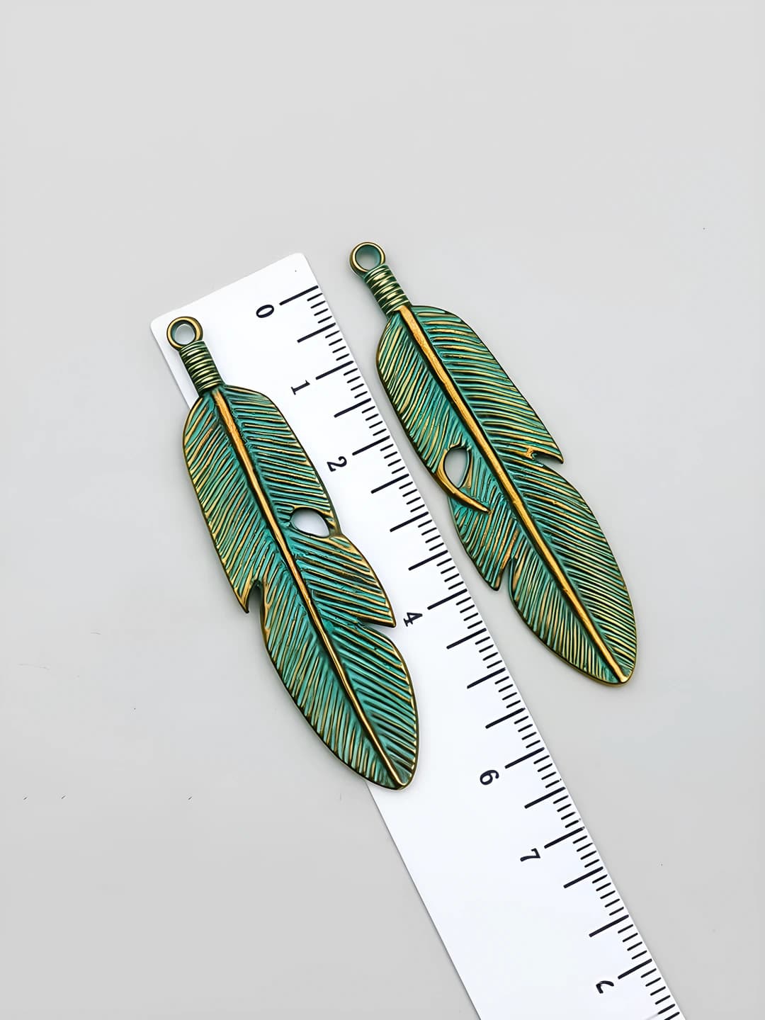 1 dona qadimiy bronza-yashil katta paxta, 15x59mm, 5g