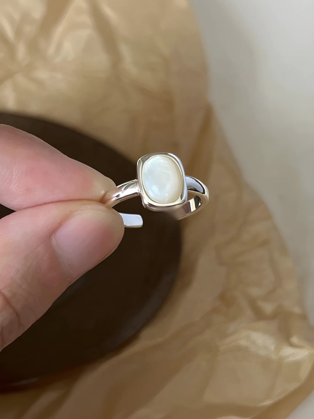 Oval moonstone 0466