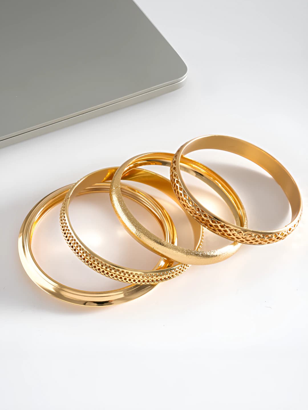 Bracelet - gold (4 pcs)