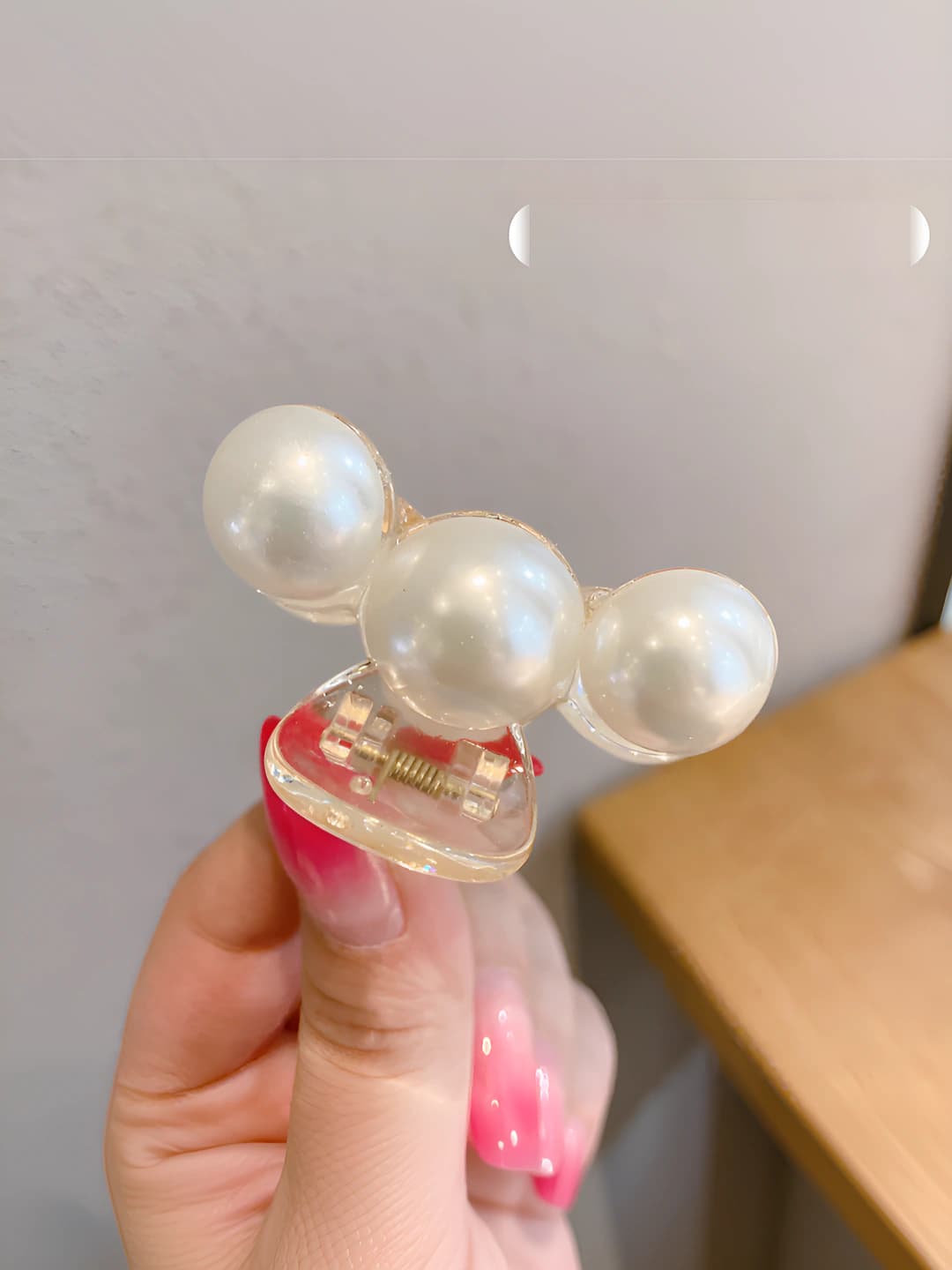 Pearl small clip