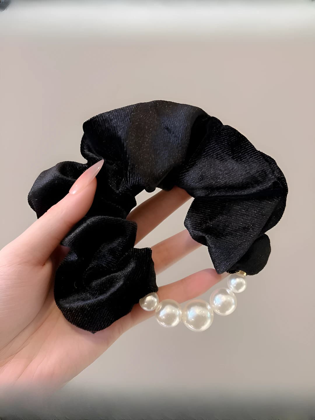 Black velvet pearl scrunchie, 12 cm