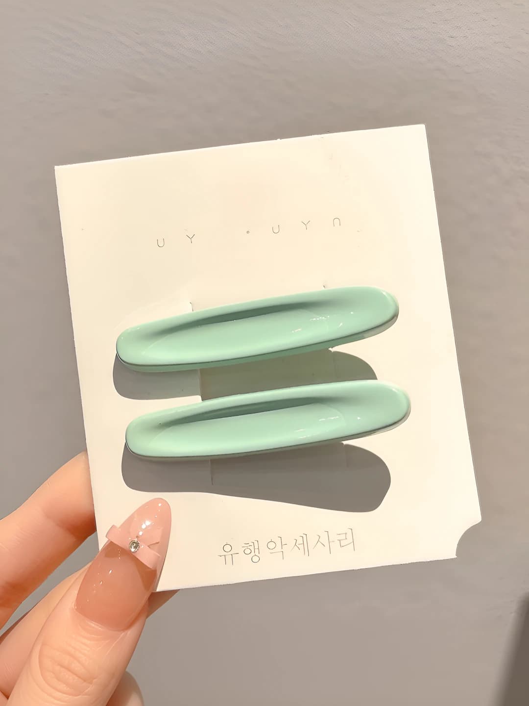 4# Rangli oval gulli soch to'g'asi Yashil rang Juft ~5.2cm