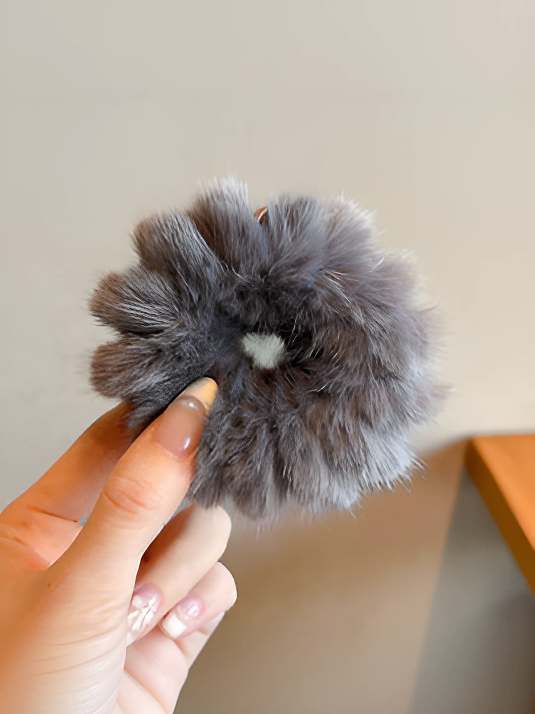 Grey - 8 cm