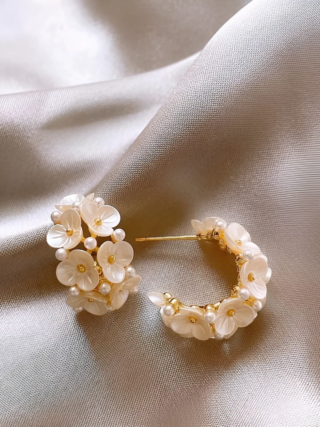 87240 Full shell flower earrings