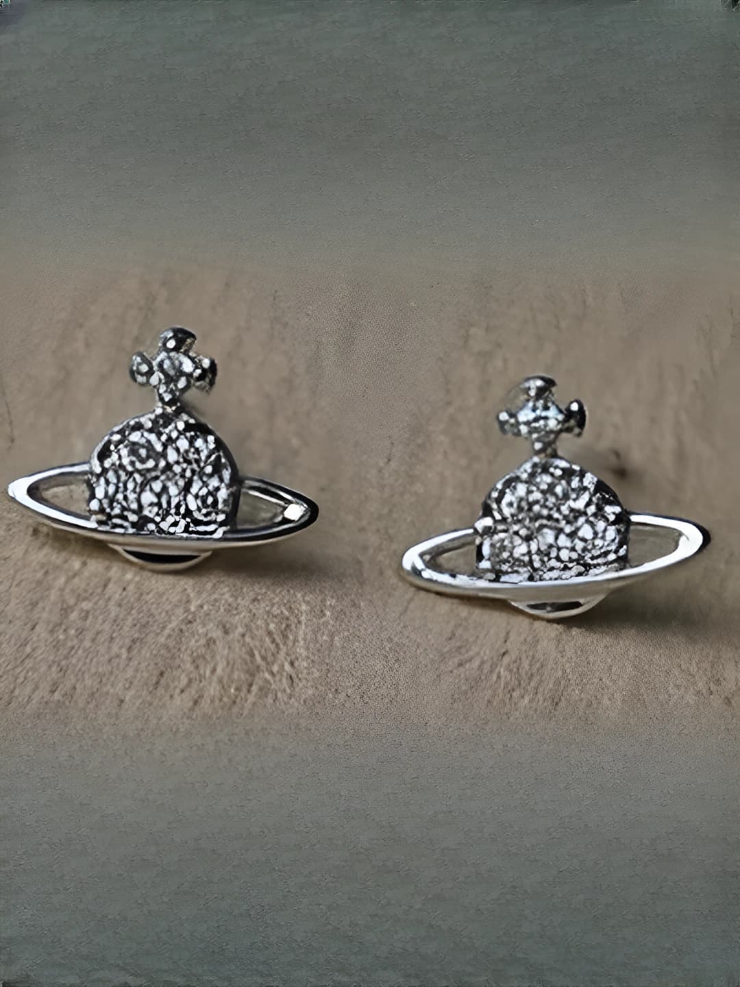 Серебряная планета циркон, пара