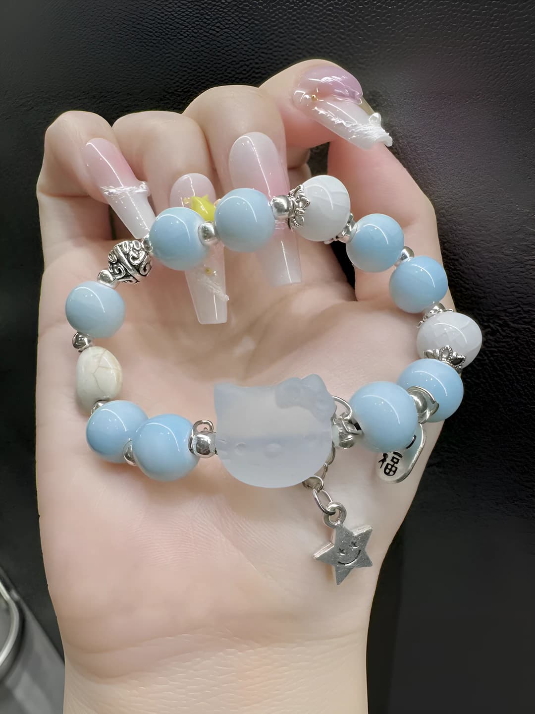 Women's glass and resin beaded bracelet, handmade, ins style, heart shape, intricate design, with cat design element