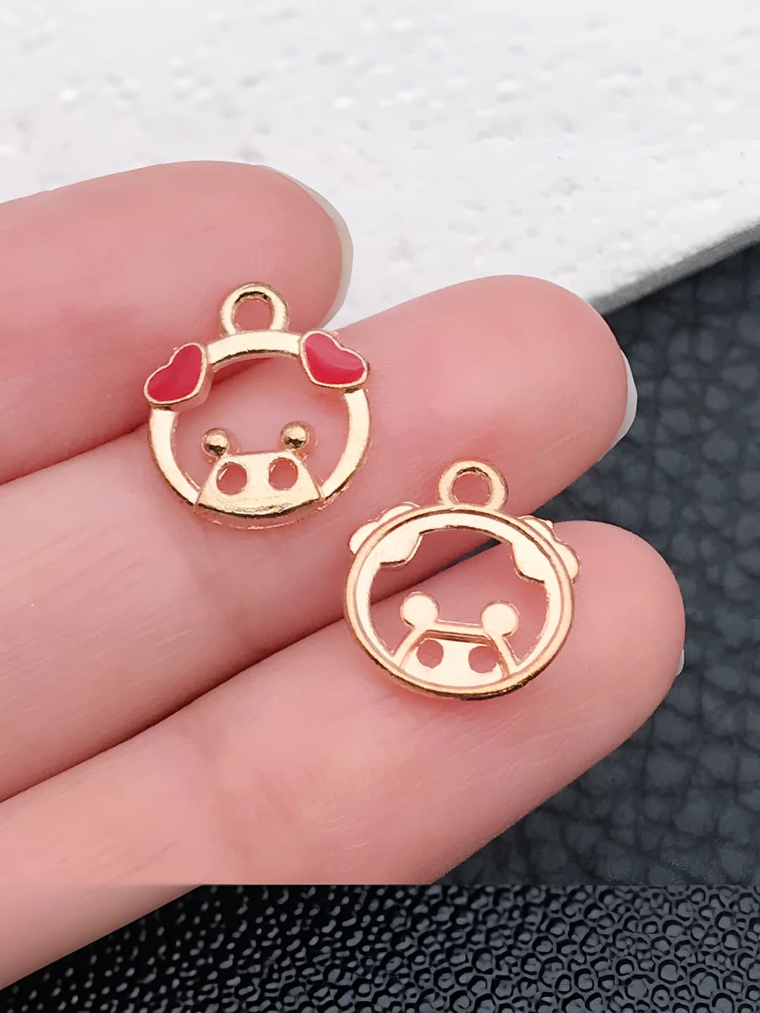 1 круглый поросёнок 10x12mm-0.5g-11048