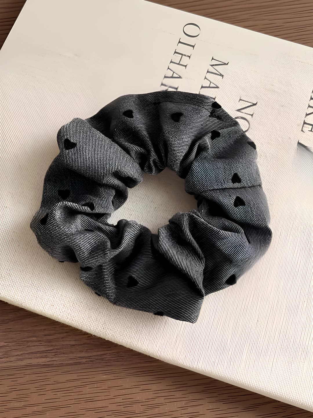 Grey heart