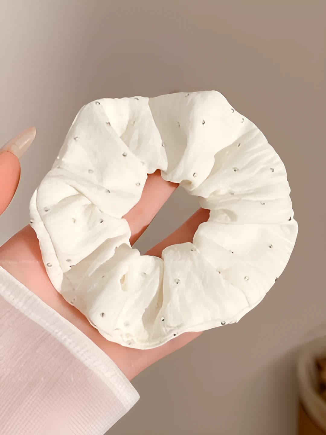 Off-white, rhinestone, 10 cm