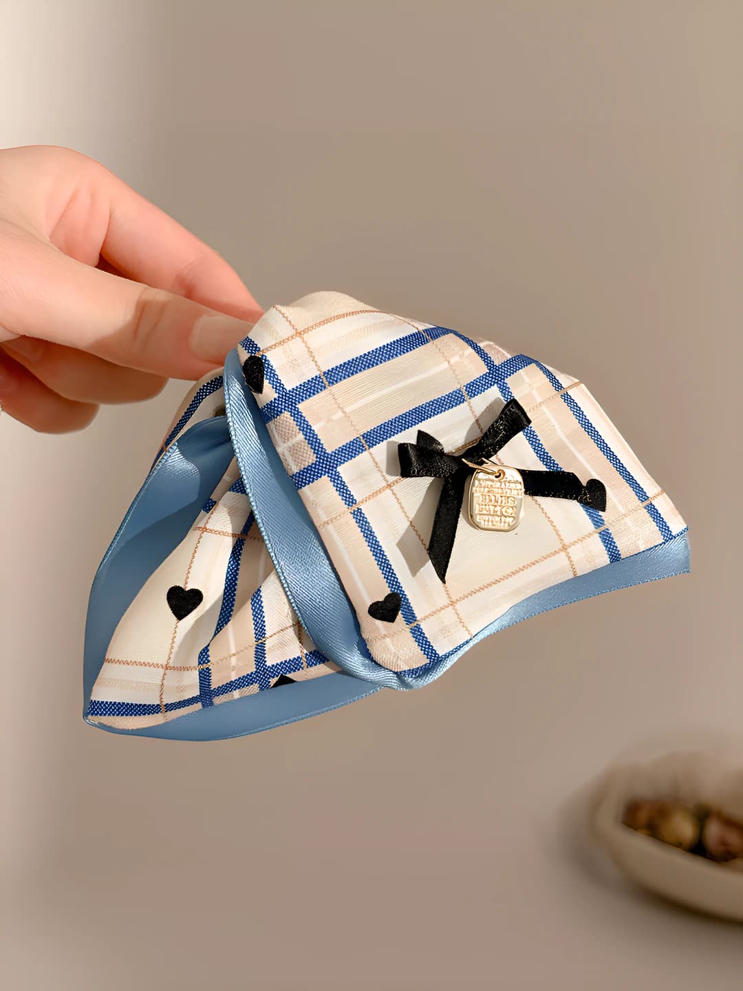 4# Khaki-blue plaid triangle claw clip ~13cm