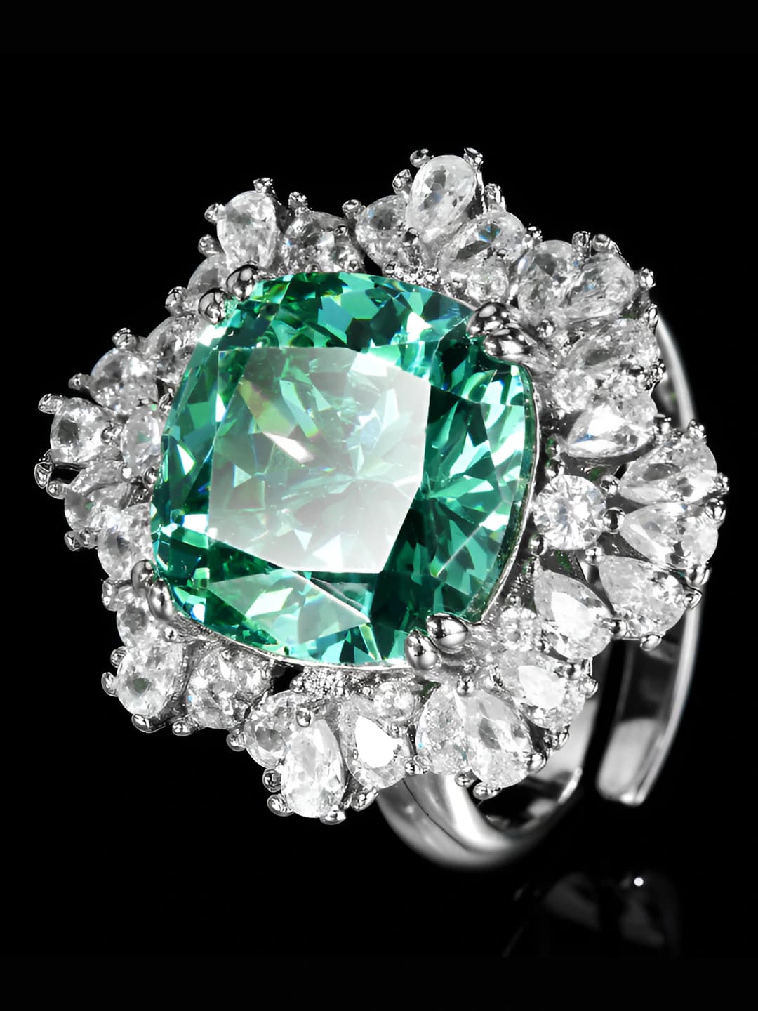 Bird nest cut, para green