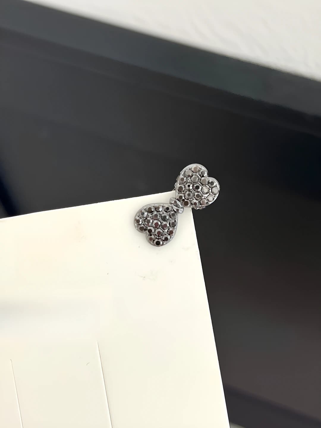 Mini metal bow hair clip