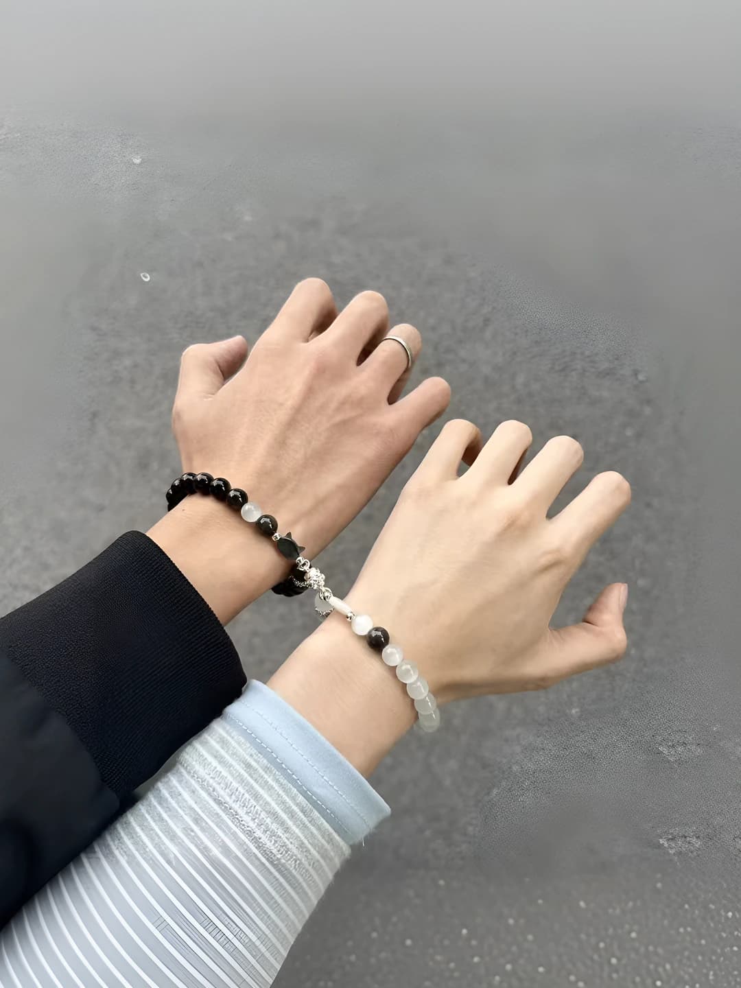 Ayollar uchun tabiiy kumush obsidian va ko'z toshidan yasalgan magnitli pichoq shaklidagi chiftlik bilaguzuk