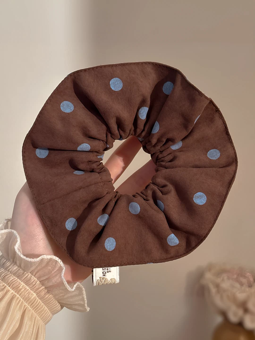 2# Brown with blue dots - 15 cm