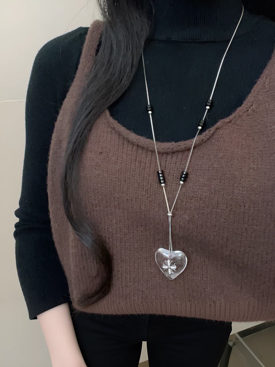 Women's heart pendant necklace, sweet-cool design element, regular chain, length 81 cm and above