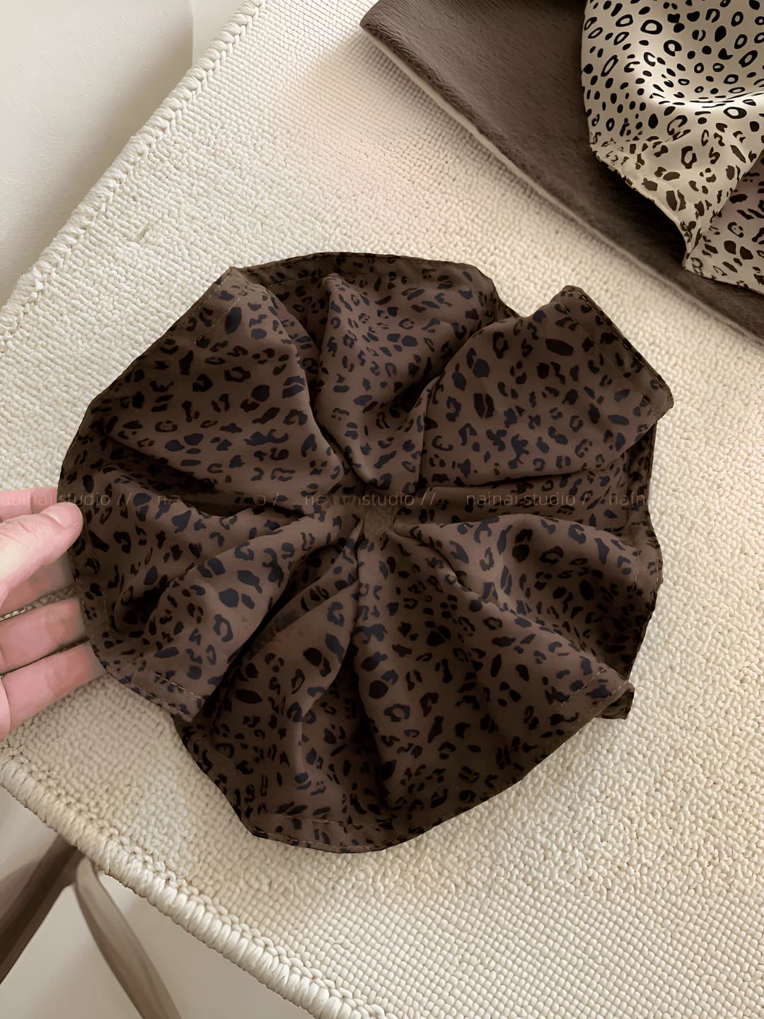To'q kofe leopard taxminan 18 cm