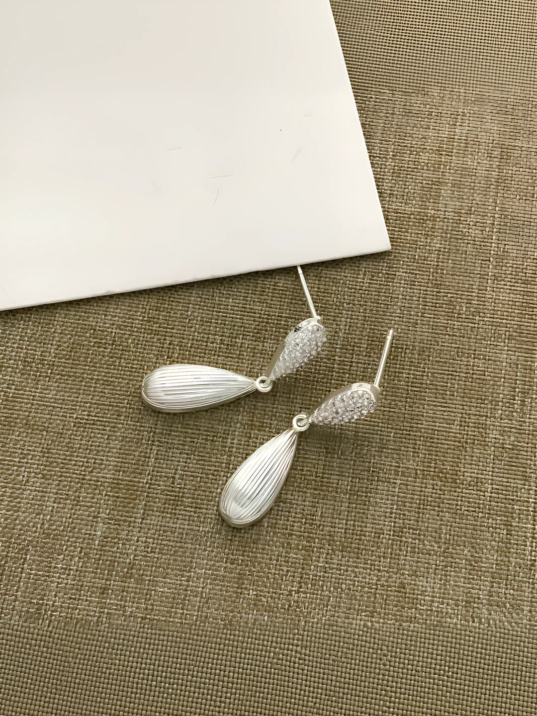 Water drop earrings