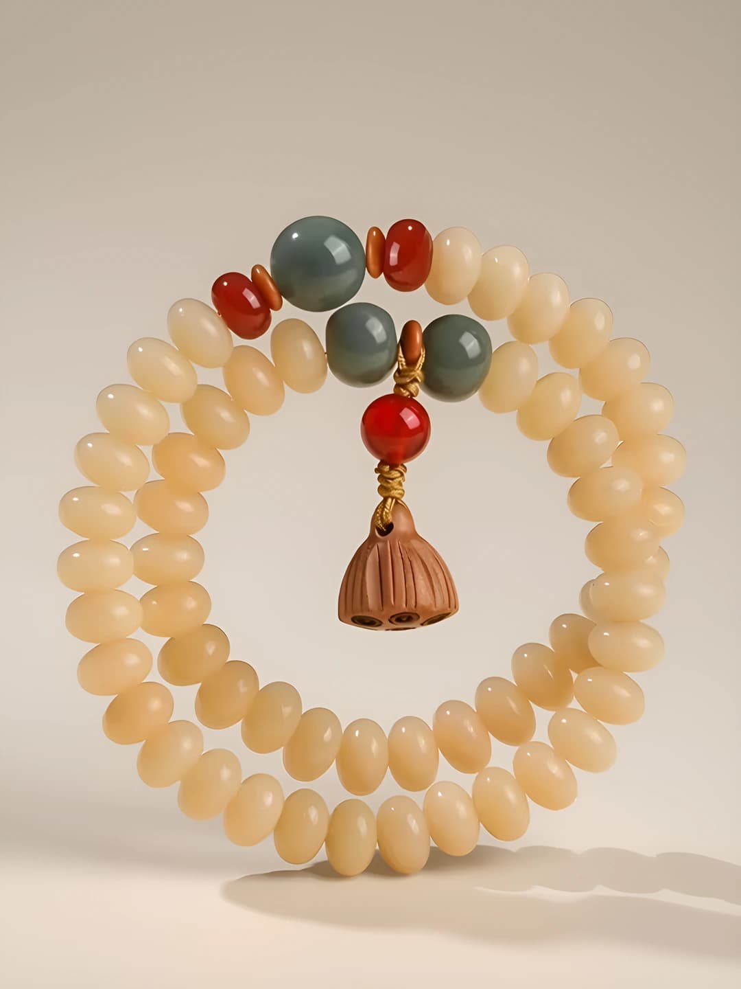 Women's glass and ruli beaded bracelet in natural style, handmade